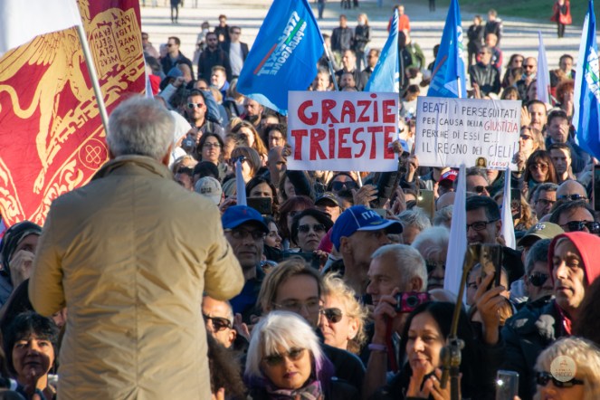 Manifestazione No-Green Pass al Circo Massimo – 15/10/2021. Foto e&nbsp;commento.